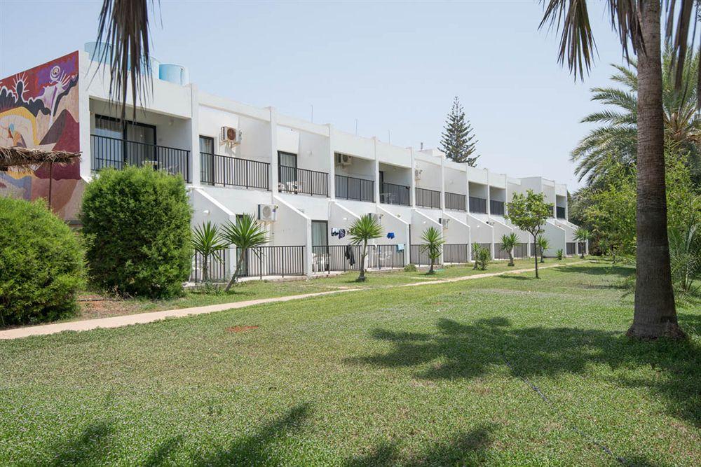 Kkaras Hotel Ayia Napa Bagian luar foto