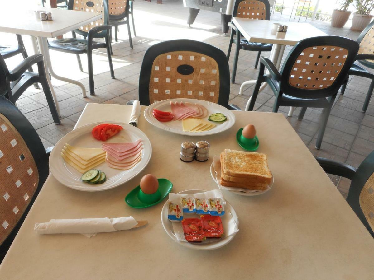 Kkaras Hotel Ayia Napa Bagian luar foto