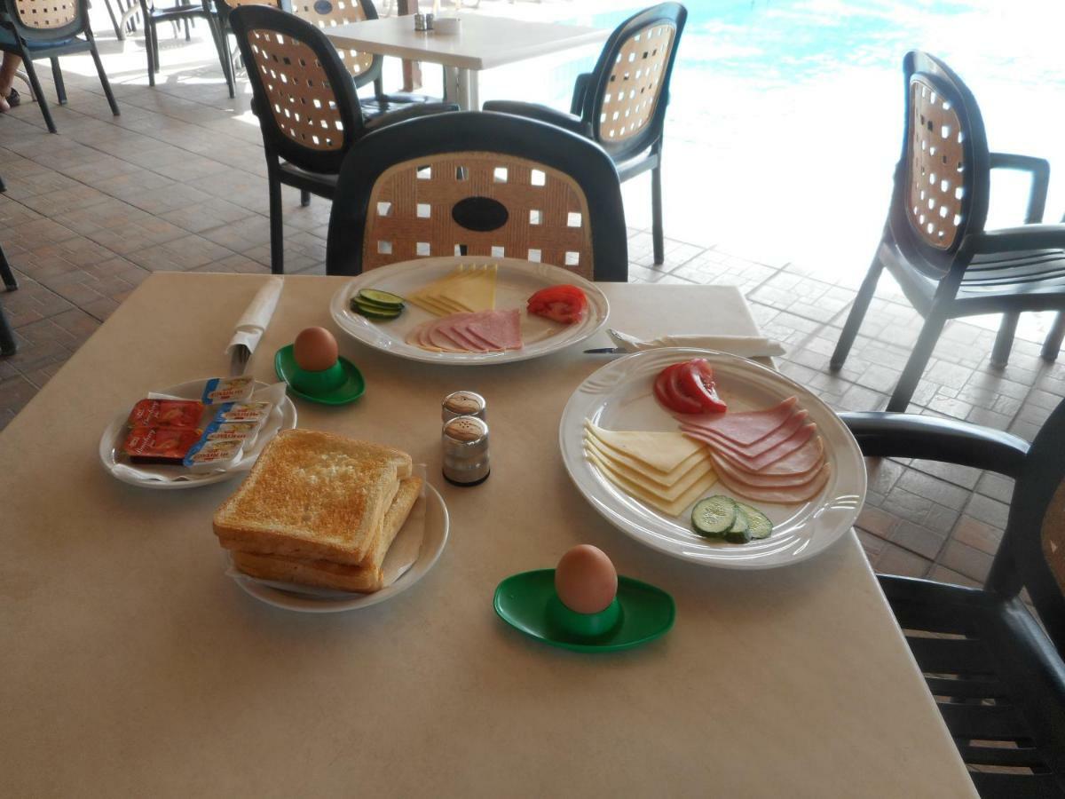 Kkaras Hotel Ayia Napa Bagian luar foto